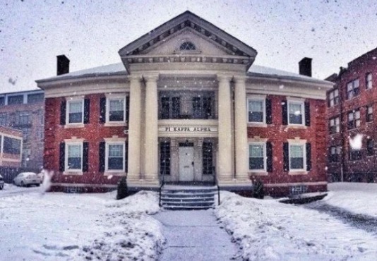 Delta Nu chapter house in winter